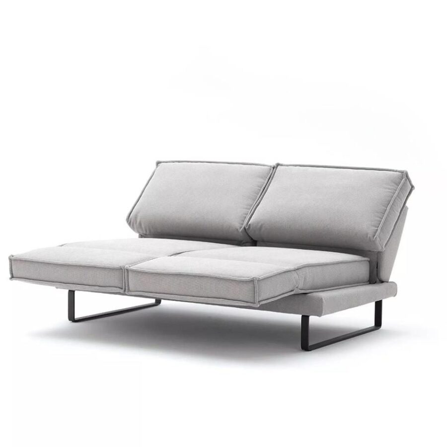 Raum.Freunde My Sofa in Bezug Free silver mit Kufen in schwarz mit Drehsitzen