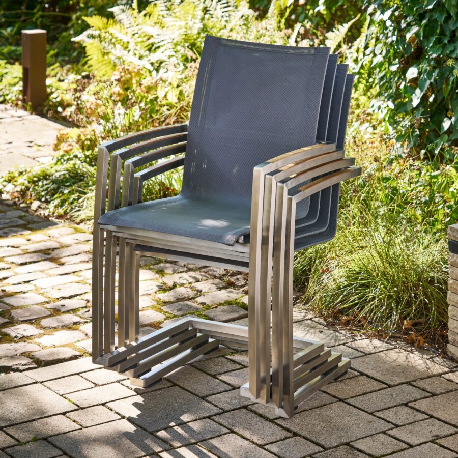 CASA DOMA Mineo Freischwinger, Gestell Edelstahl gebürstet, Sitzfläche Textilgewebe Sunproof® Sling schwarz/silber, Armlehnen Teak