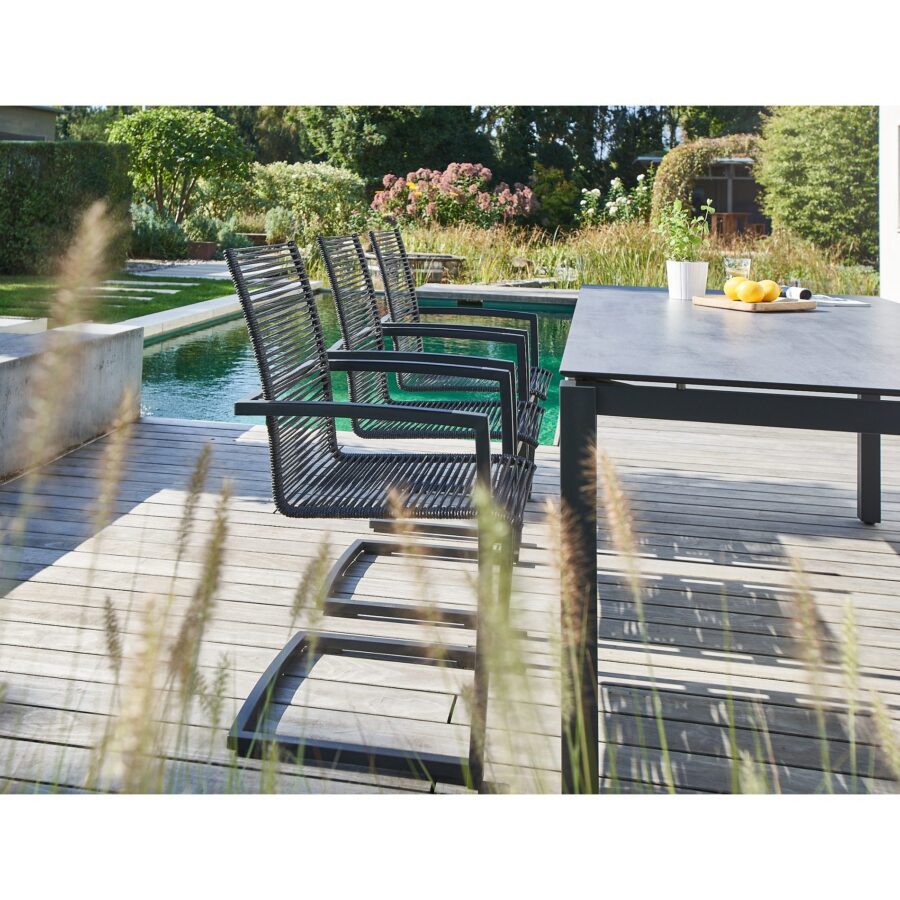 CASA DOMA Mineo/Carini Gartenmöbel-Set 7-tlg., Gestelle Edelstahl anthrazit, Sitzfläche Rope anthrazit, Armlehnen Aluminium, Gartentisch mit HPL-Tischplatte Chromix anthrazit