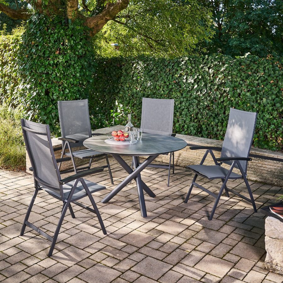 CASA DOMA Mineo/Perano Gartenmöbel-Set 5-tlg., Gestelle Edelstahl anthrazit, Sitzfläche Sunproof® Sling schwarz/silber, Armlehnen Aluminium, Gartentisch mit HPL-Tischplatte