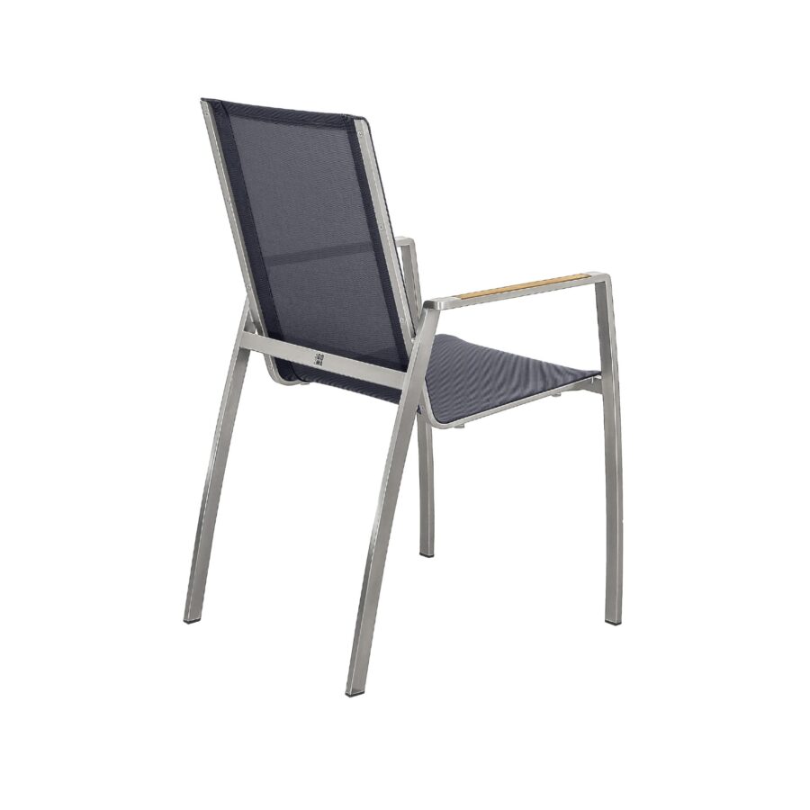 CASA DOMA Mineo Stapelstuhl, Gestell Edelstahl gebürstet, Sitzfläche Textilgewebe Sunproof® Sling schwarz/silber, Armlehnen Teak