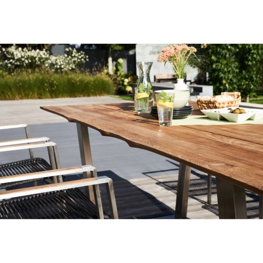 CASA DOMA Mineo/Falerna Gartenmöbel-Set 7-tlg., Gestelle Edelstahl gebürstet, Sitzfläche Rope anthrazit, Armlehnen Teak, Tisch 210×100 cm mit Teakplatte mit Baumkante