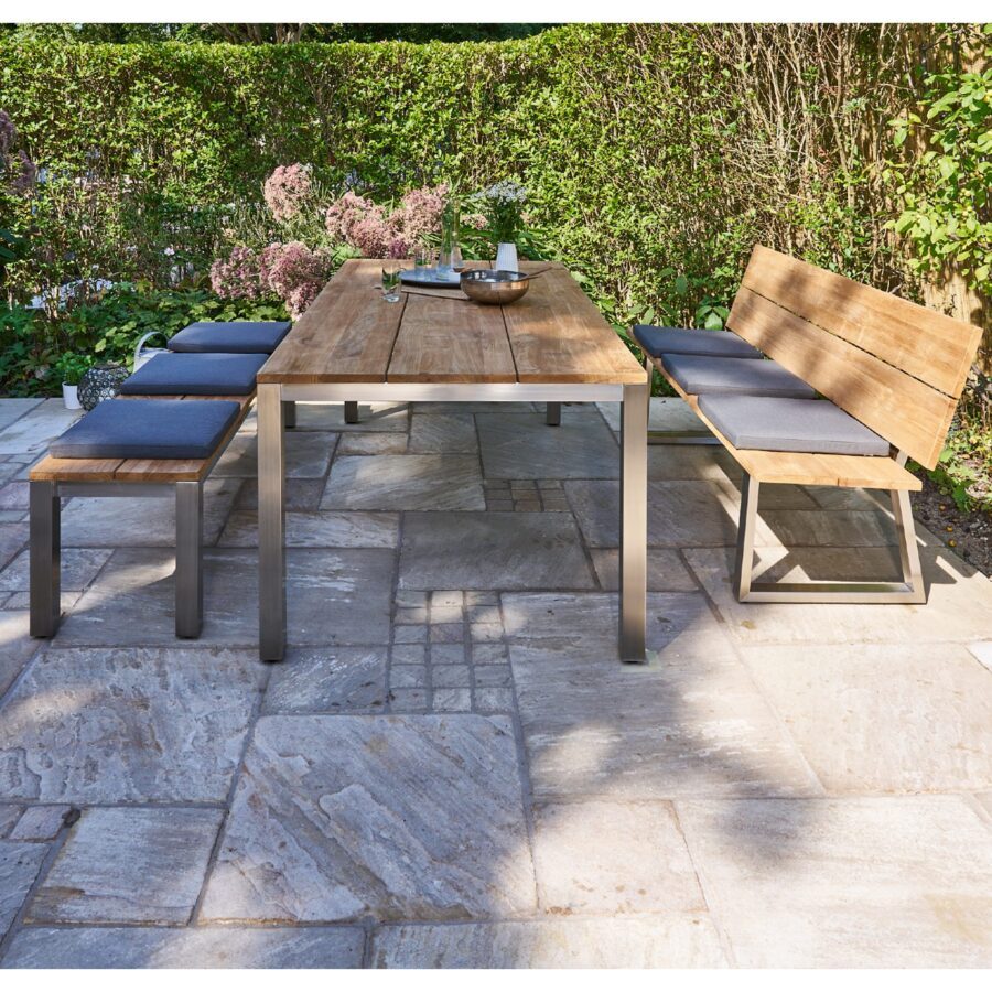 CASA DOMA Varano Gartenmöbel-Set mit Tisch 210 x 100 cm, 2 Bänken 6 Kissen, Gestelle Edelstahl gebürstet, Tischplatte/Sitzflächen Teak, Kissen Arashi grau