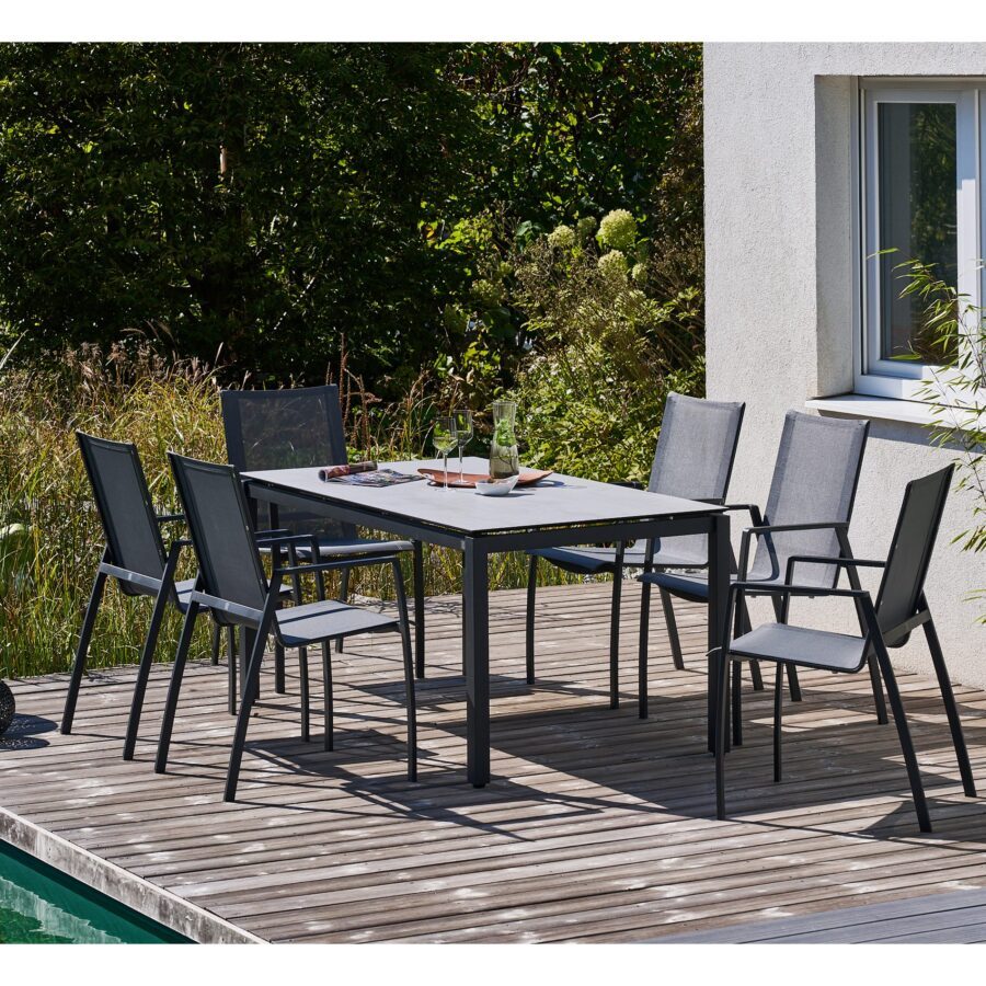 CASA DOMA Mineo/Carini Gartenmöbel-Set 7-tlg., Gestelle Edelstahl anthrazit, Stapelstuhl Sunproof® Sling schwarz/silber, Tisch 160×90 cm, Tischplatte HPL chromix silber