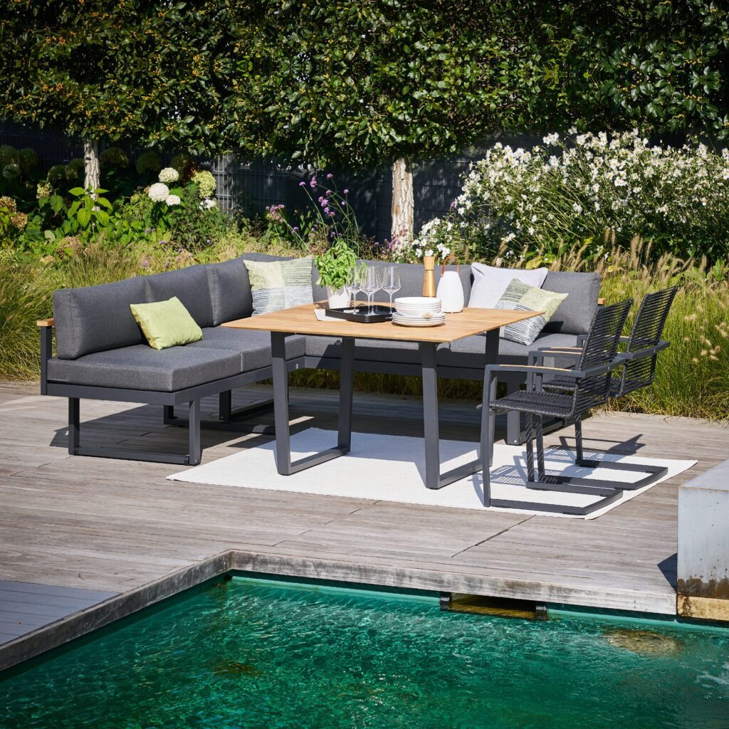 CASA DOMA Aragona/Falerna/Mineo Gartenmöbel-Set 5-teilig, Aluminium/Edelstahl anthrazit, Polster Tuvatextil® Panama grafito, Sitzfläche Rope anthrazit, Tischplatte Teak 120×120 cm